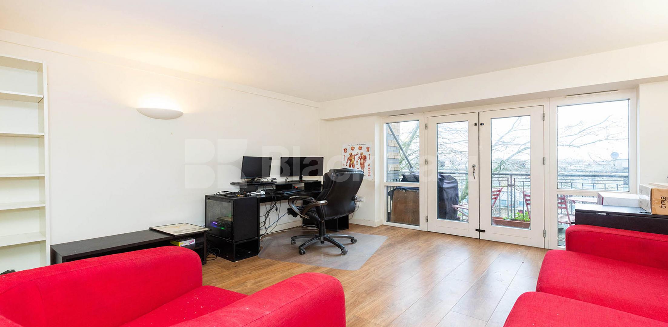 			Balcony Property, 1 Bedroom, 1 bath, 1 reception Apartment			 Stepney Way, Whitechapel/Stepney Green